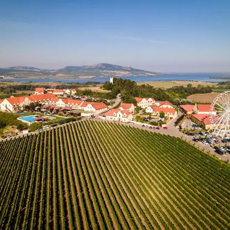 Vinařství U Kapličky Hotel *