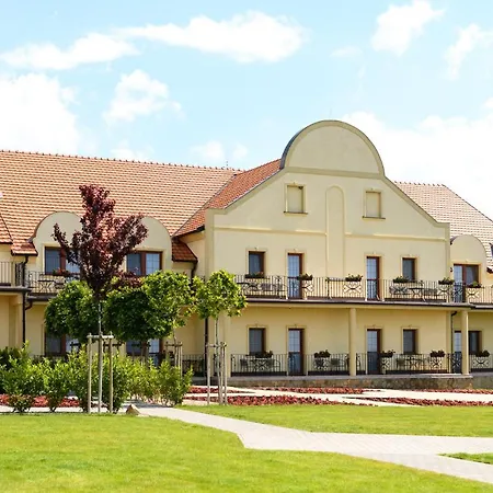 Vinarstvi U Kaplicky Hotell *